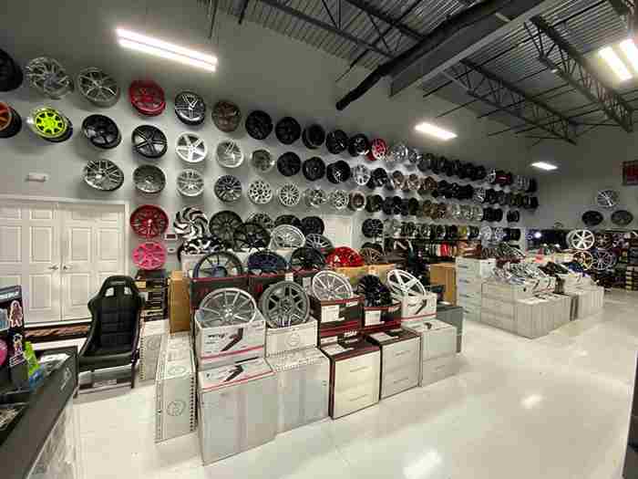 Warung Kopi di Jalan Ir Juanda: Saingan Rival Saat Citimall Datang